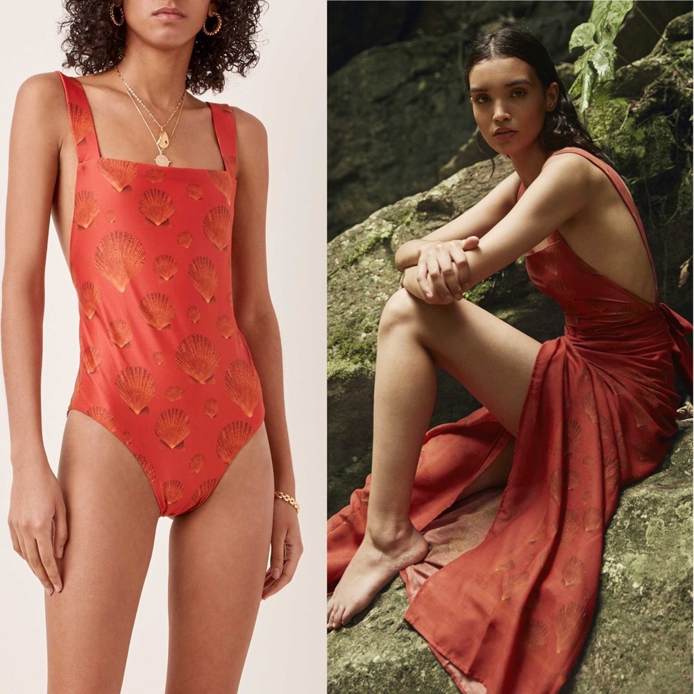 Agua Bendita Red Seashell Print One Piece Swimsuit